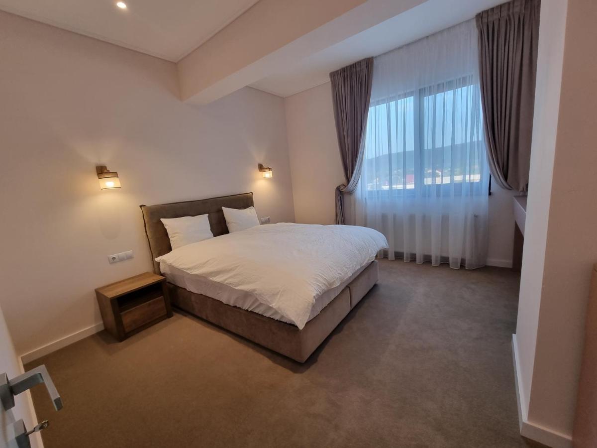 Apartament In Complex Rezidential Râmnicu Vâlcea Eksteriør bilde